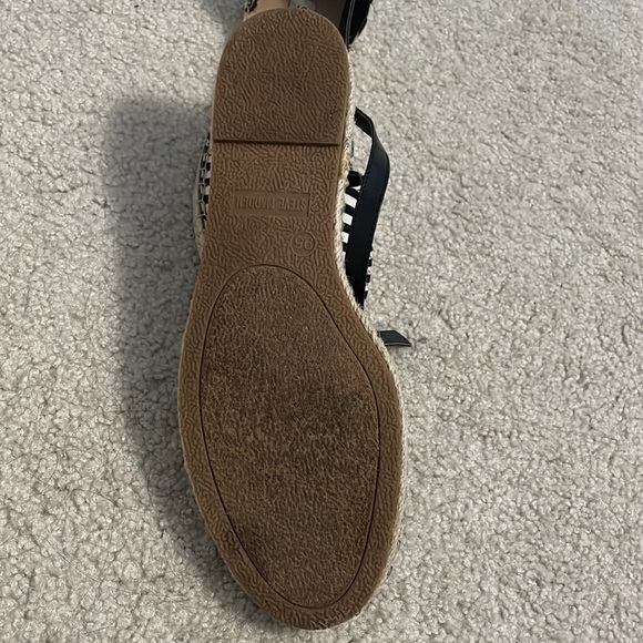 Barely worn sandals Steve Madden - Picture 2 of 2